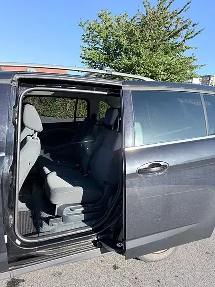 Ford Grand C-Max 2011 photo 5