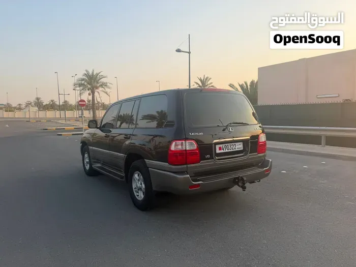 Lexus Lx 2001 photo 3