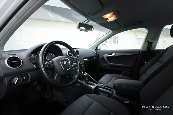Audi A3 2011 photo 5