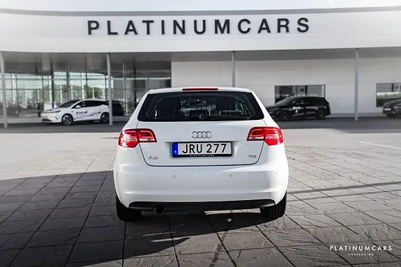 Audi A3 2011 photo 4