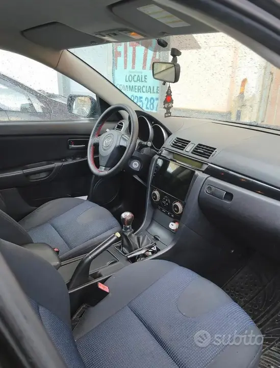 Mazda 3 2006 photo 3