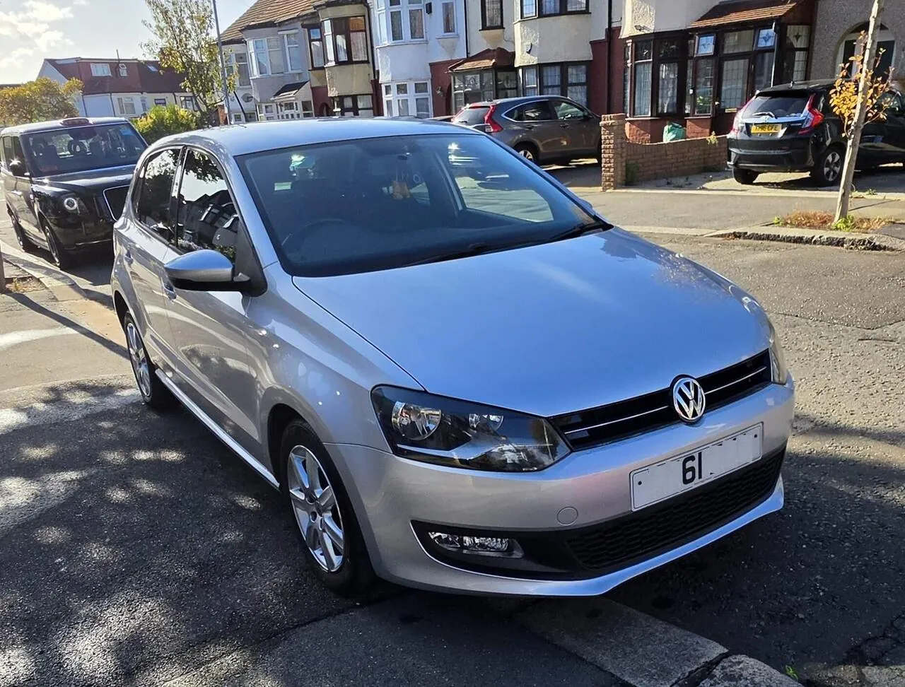 Volkswagen Polo 2011 photo 2