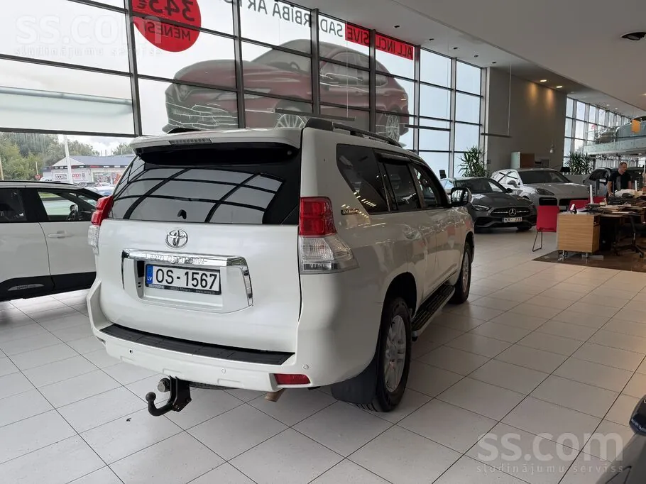 Toyota Land Cruiser 2013 photo 5