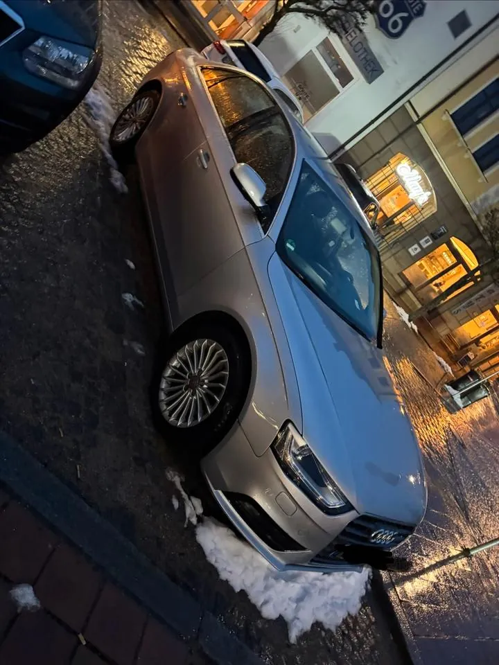 Audi A4 Limousine