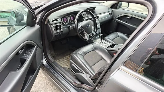 Volvo V70 2012 photo 5