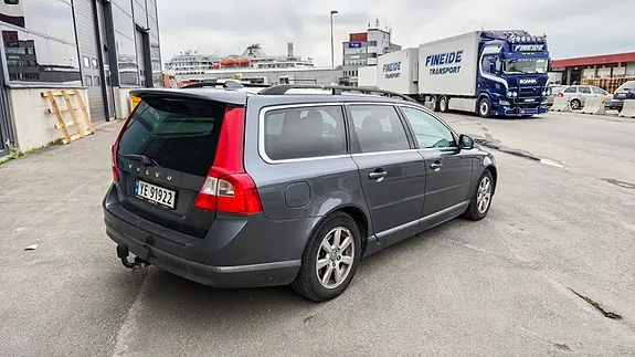 Volvo V70 2012 photo 3