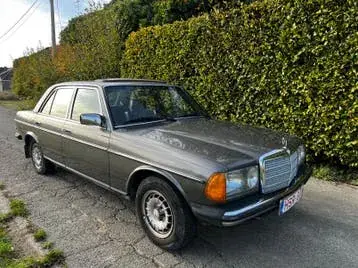 Mercedes-Benz W123