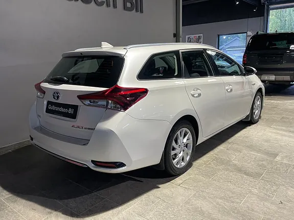 Toyota Auris 2016 photo 5