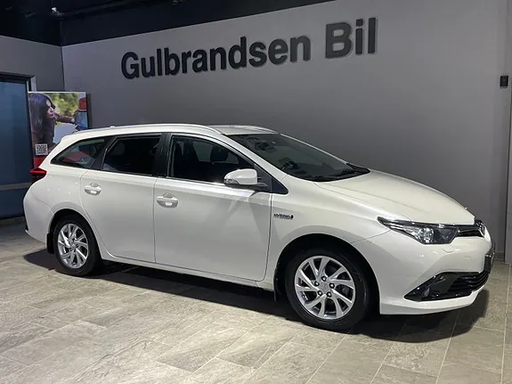 Toyota Auris 2016 photo 3