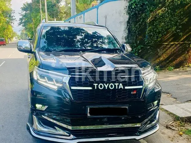 Toyota Land Cruiser Prado 2011 photo 4