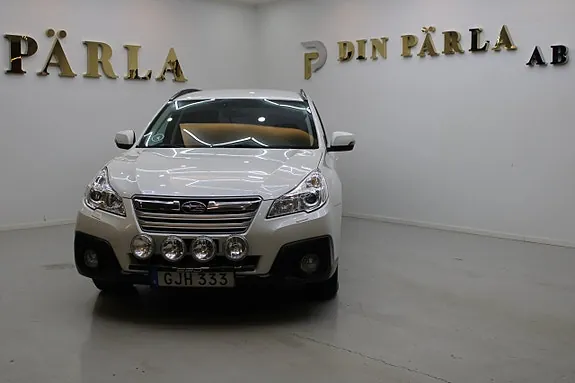 Subaru Outback 2014 photo 2