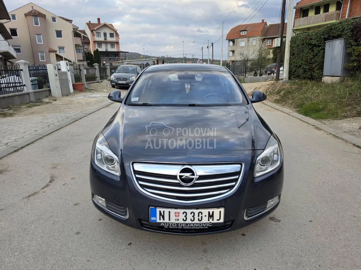 Opel Insignia 2011 photo 2