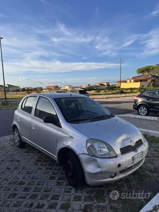 Toyota Yaris 2001 photo 4
