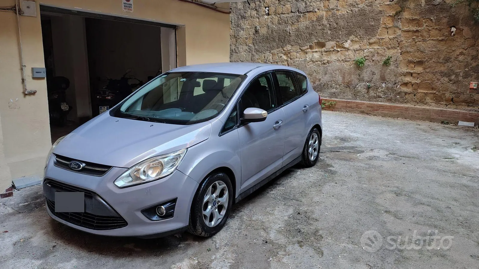 Ford C-Max 2011 photo 2