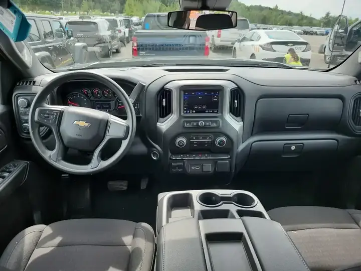 Chevrolet Silverado 1500 2024 photo 5