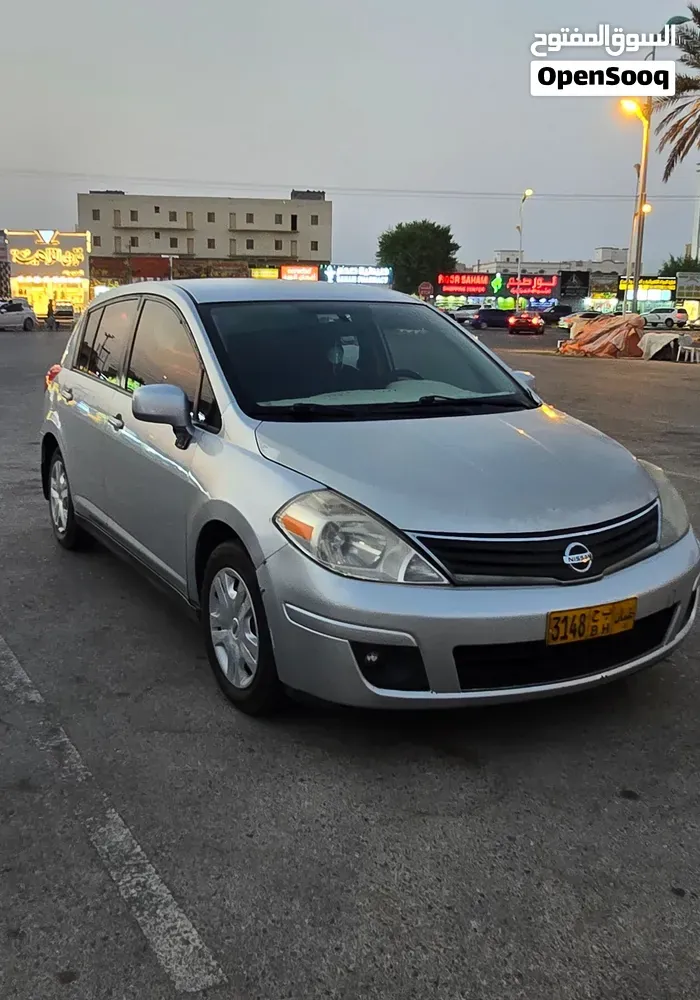 Nissan Versa 2012 photo 5