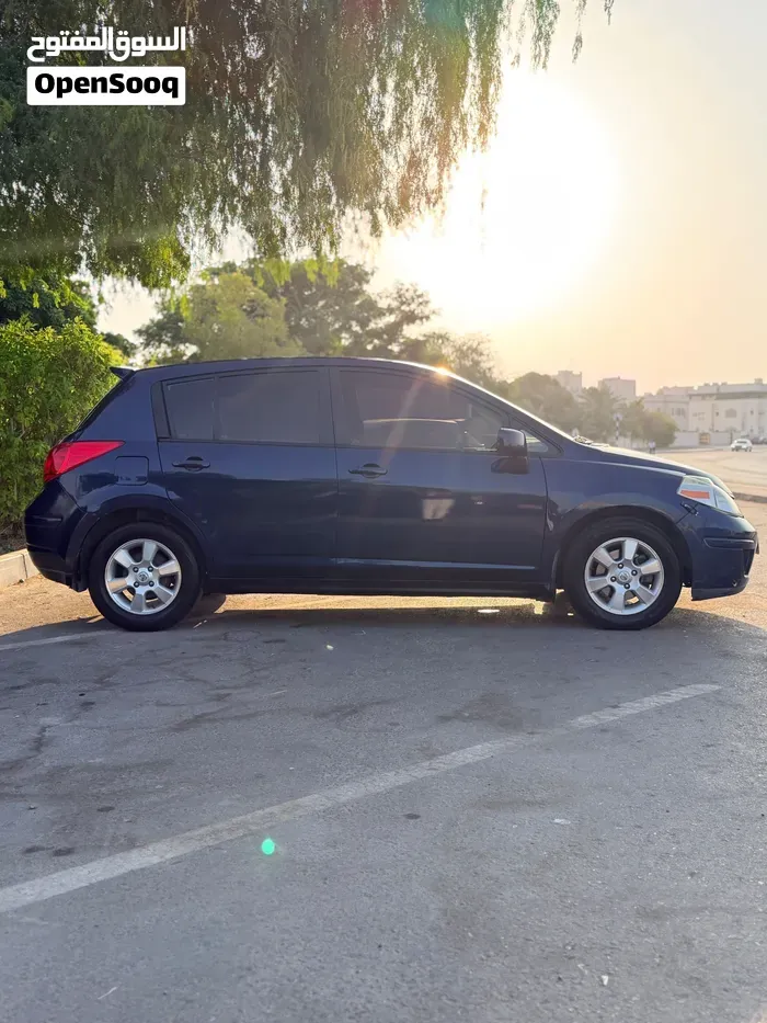 Nissan Versa 2012 photo 3
