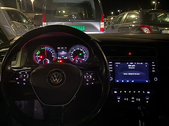 Volkswagen E-Golf 2017 photo 3