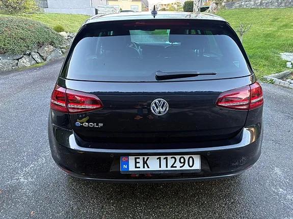 Volkswagen E-Golf 2017 photo 4