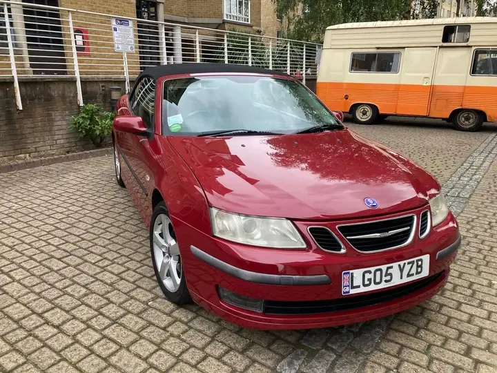 Saab 9-3 2005 photo 2