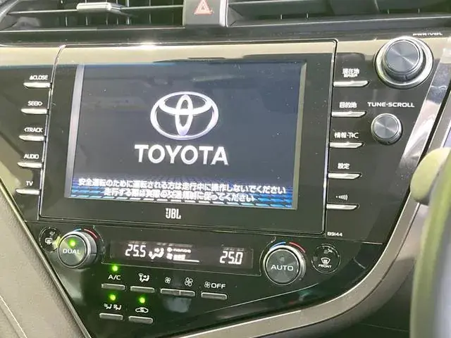 Toyota Camry 2019 photo 3