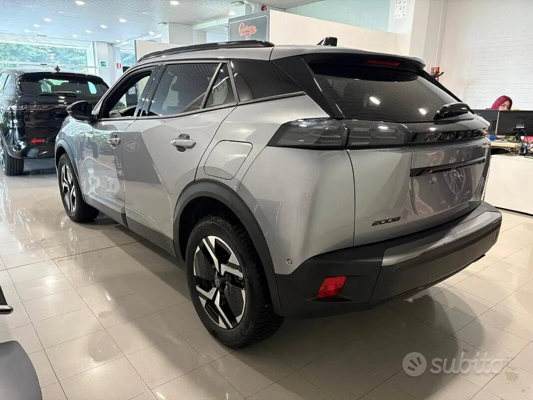 Peugeot 2008 2025 photo 3