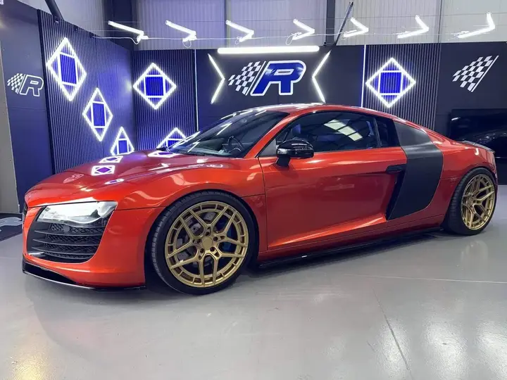 Audi R8