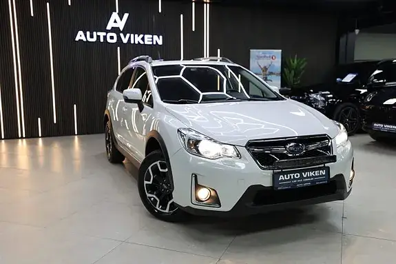 Subaru Xv 2017 photo 2