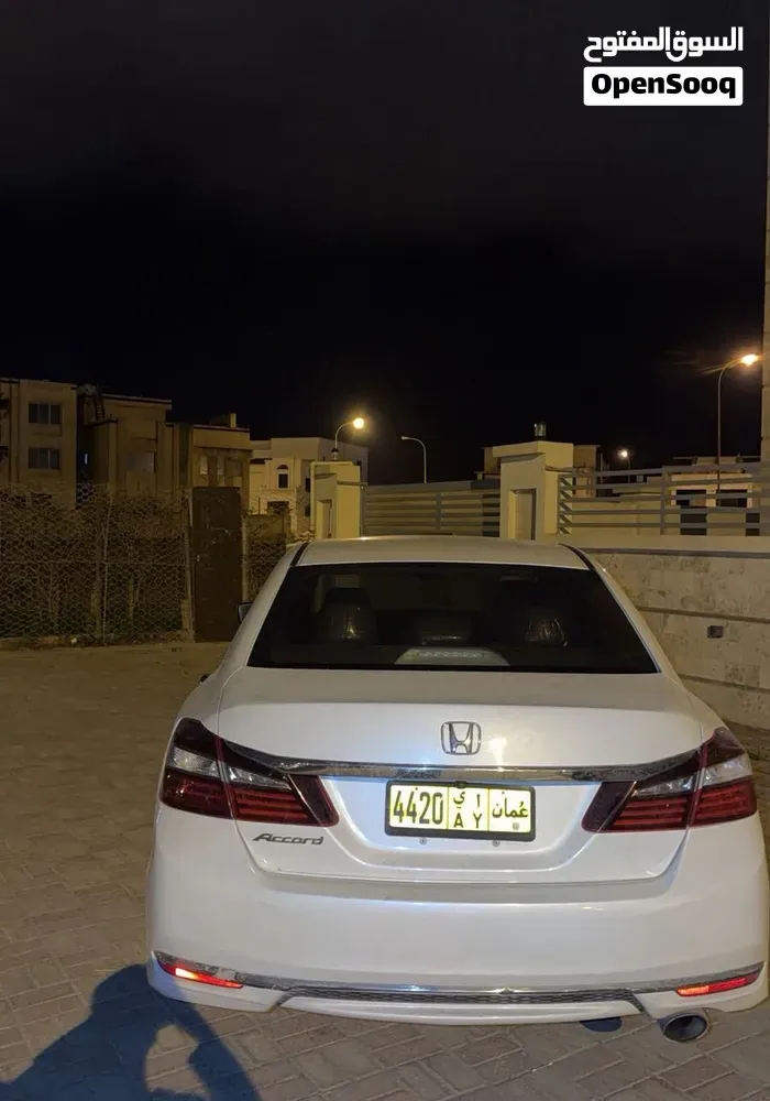 Honda Accord 2016 photo 2
