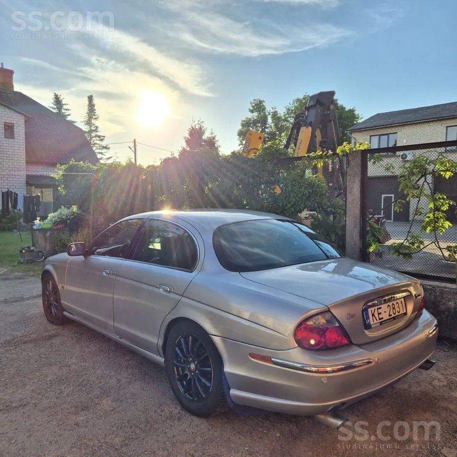 Jaguar S-Type 2000 photo 4