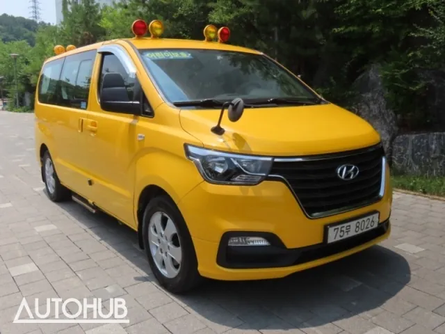 Hyundai Grand Starex 2018 photo 2
