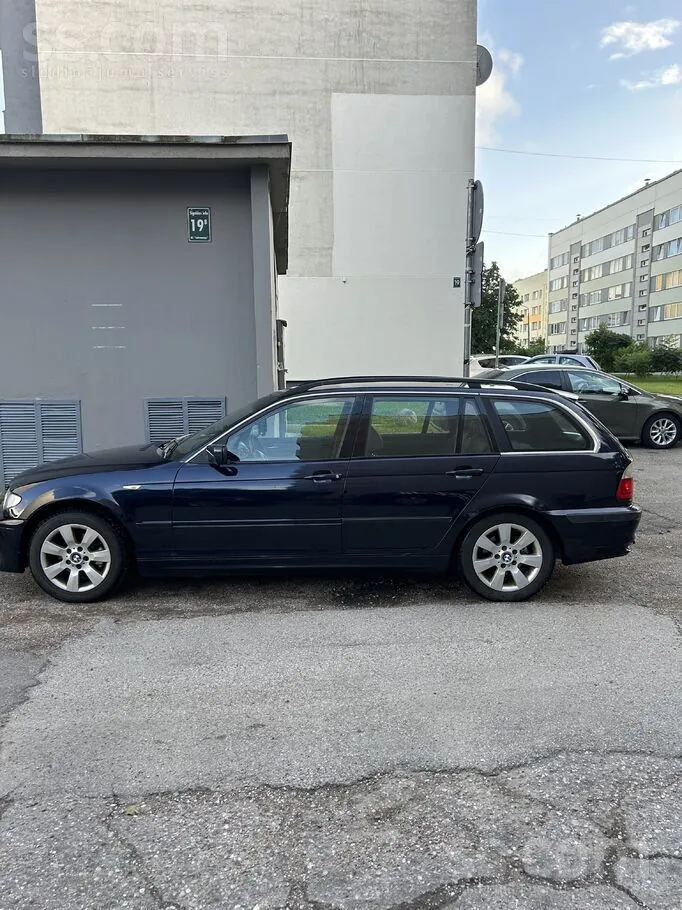 BMW 318 2004 photo 3