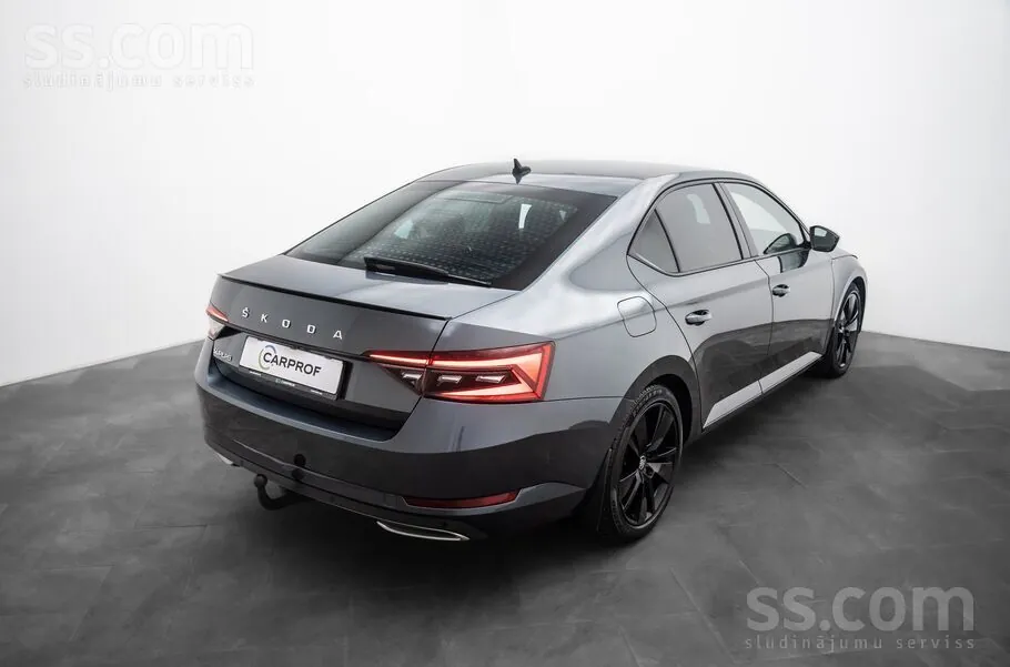 Skoda Superb 2019 photo 3