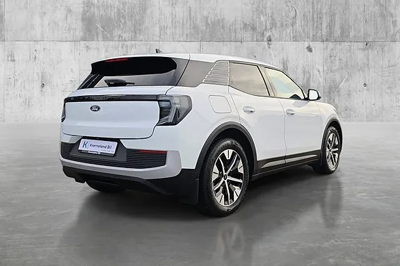 Ford Explorer 2026 photo 5