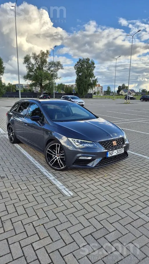 Seat Leon 2019 photo 2