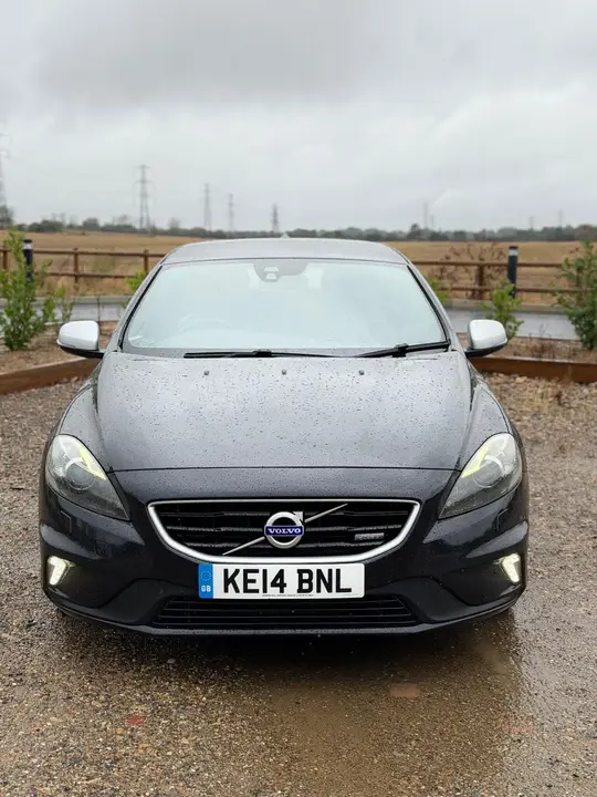Volvo V40 2014 photo 2