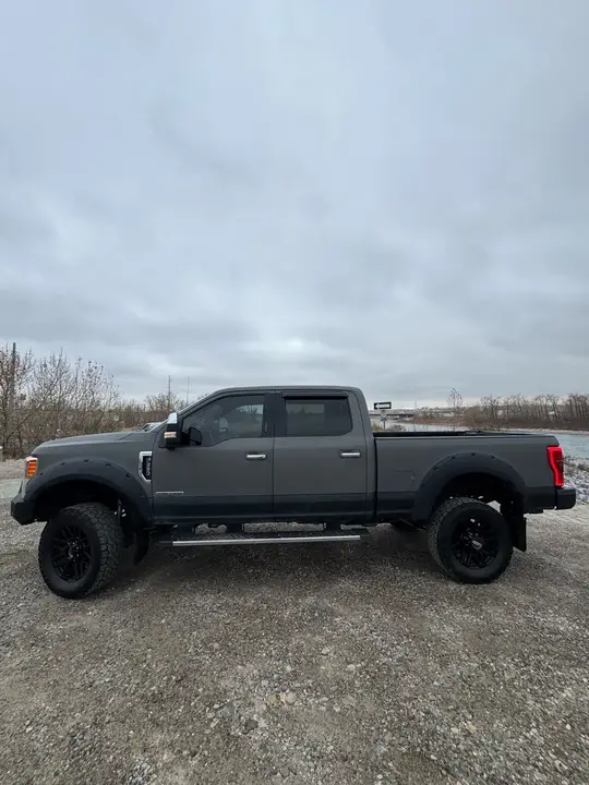 Ford F350 2017 photo 2