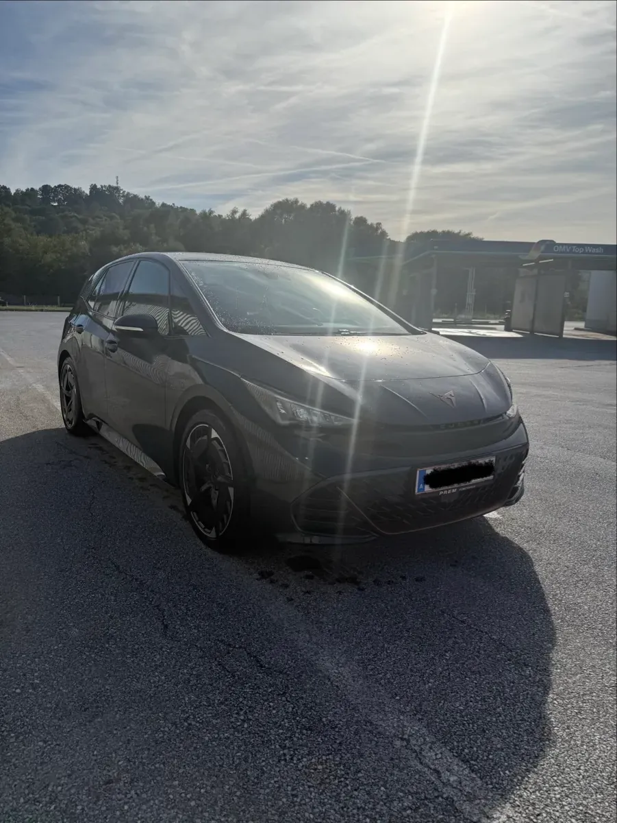 Cupra Born 2021 photo 2