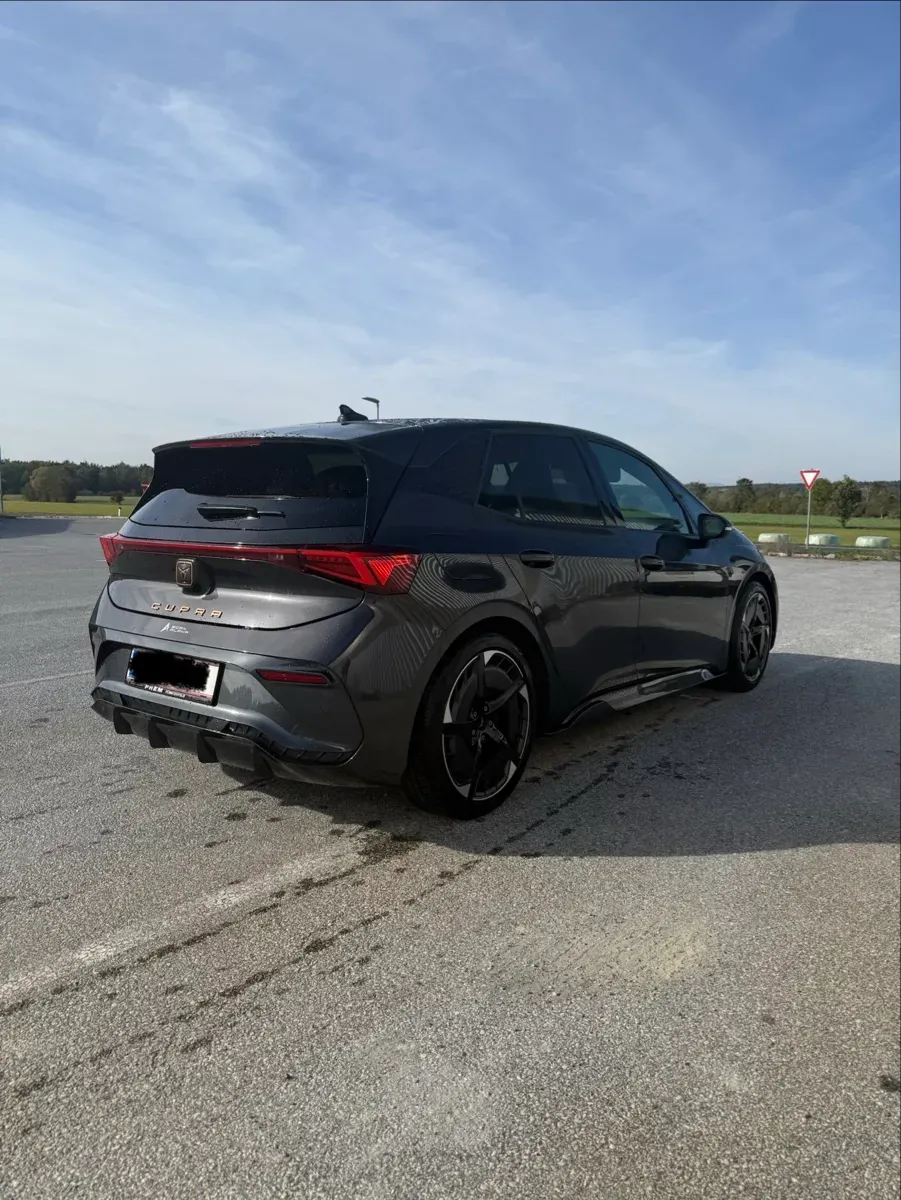 Cupra Born 2021 photo 3