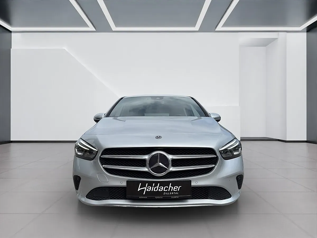 Mercedes-Benz B-Class 2019 photo 3
