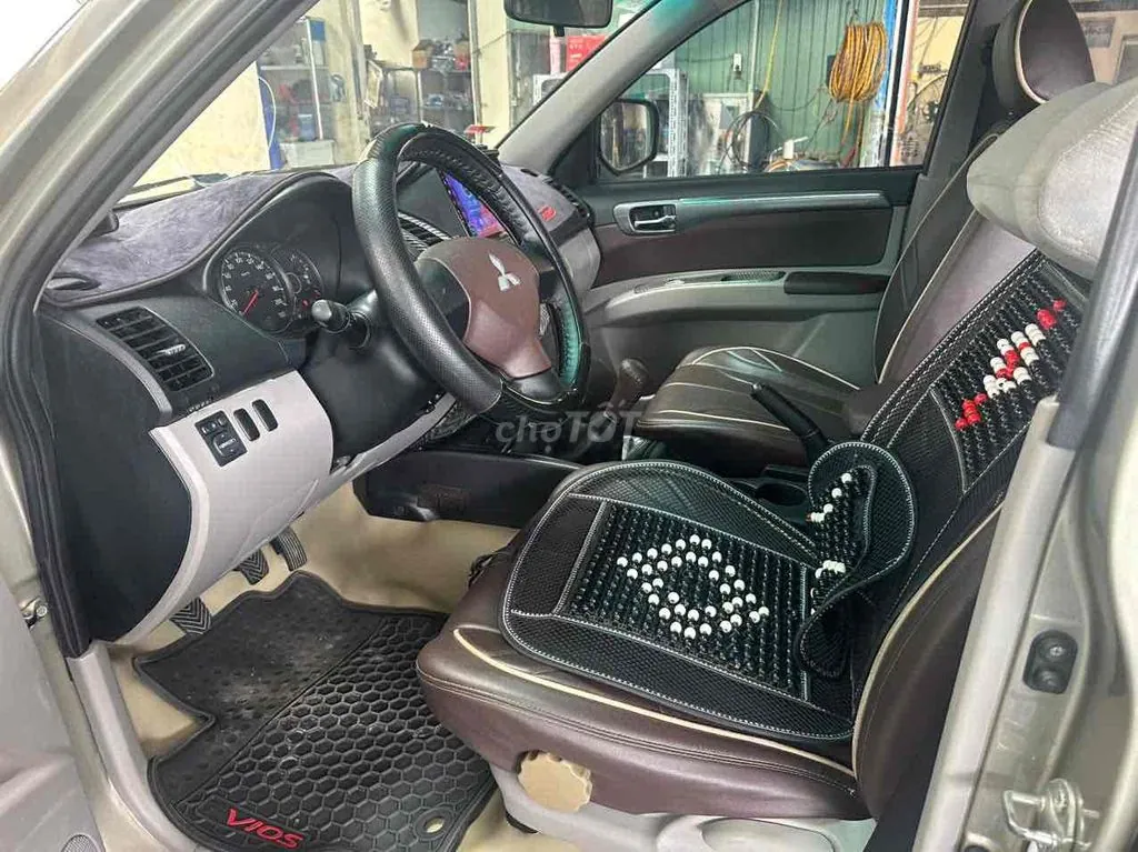 Mitsubishi Pajero Sport 2014 photo 4