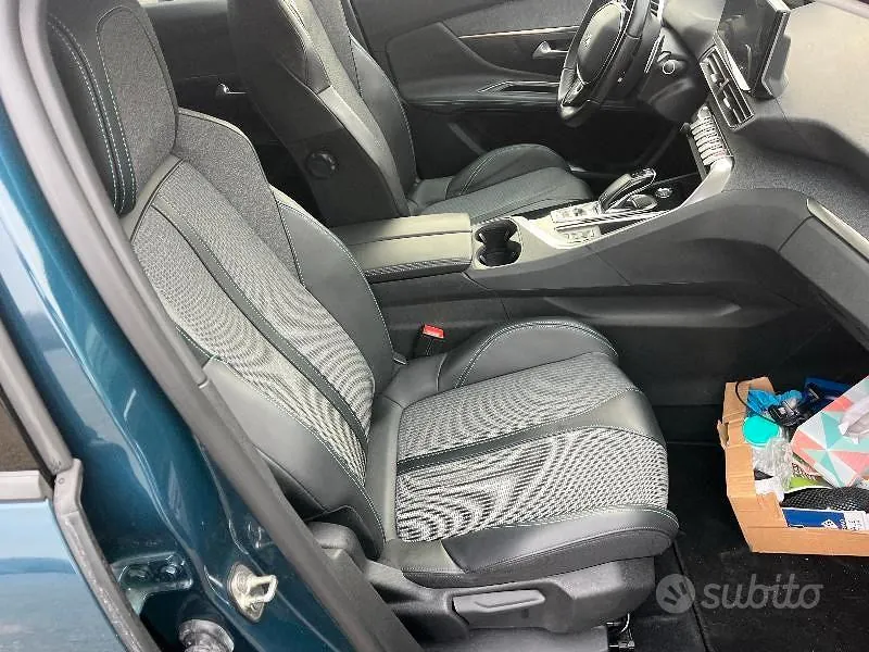 Peugeot 3008 2021 photo 3