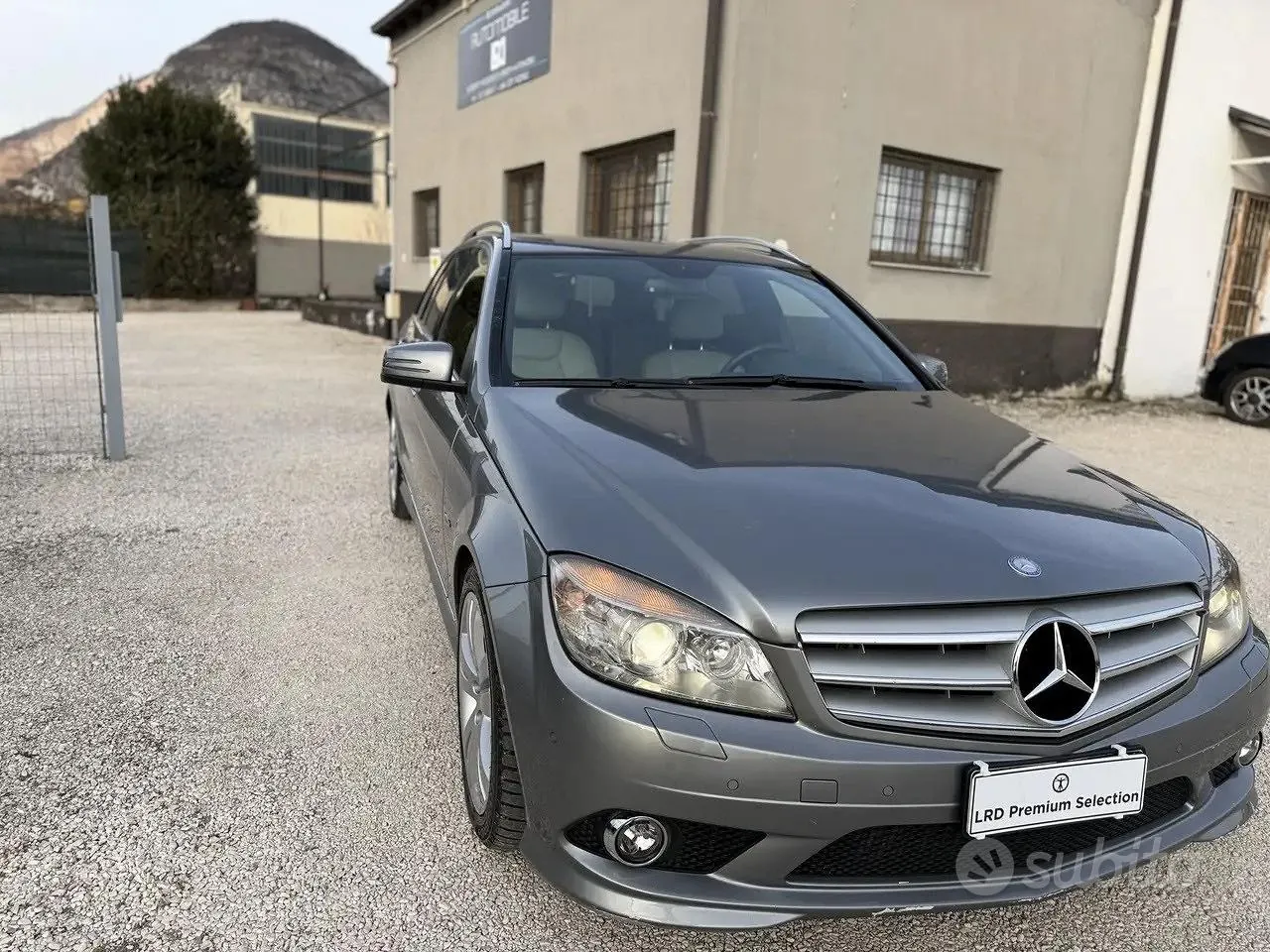 Mercedes-Benz C-Class 2008 photo 2