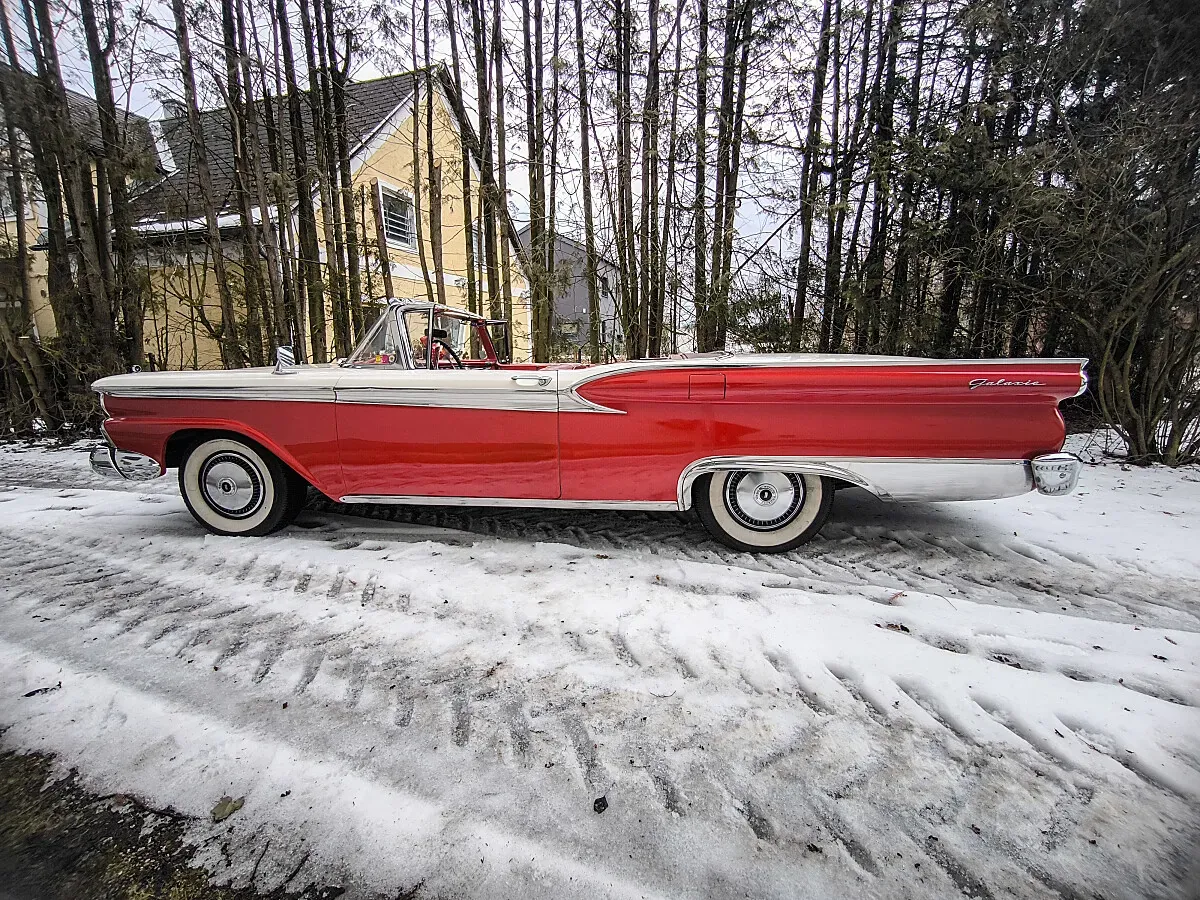 Ford Fairlane 500 Skyliner 1959 photo 3