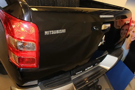 Mitsubishi L200 2016 photo 3