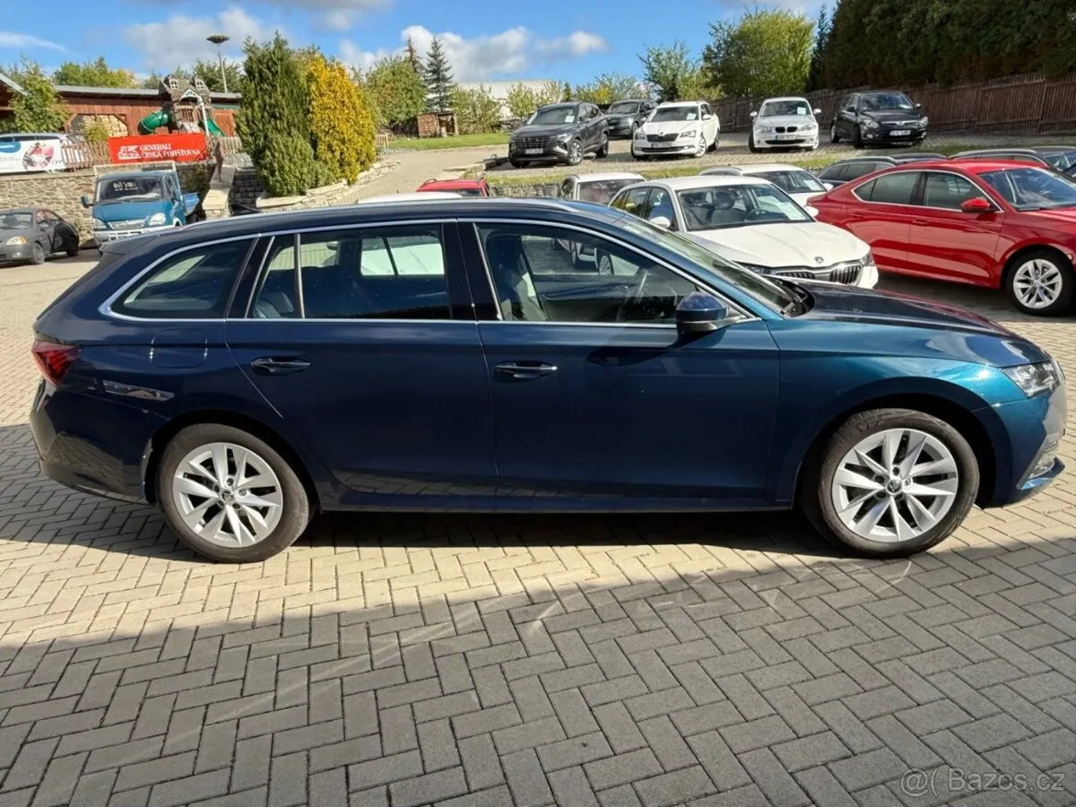 Skoda Octavia 2023 photo 3