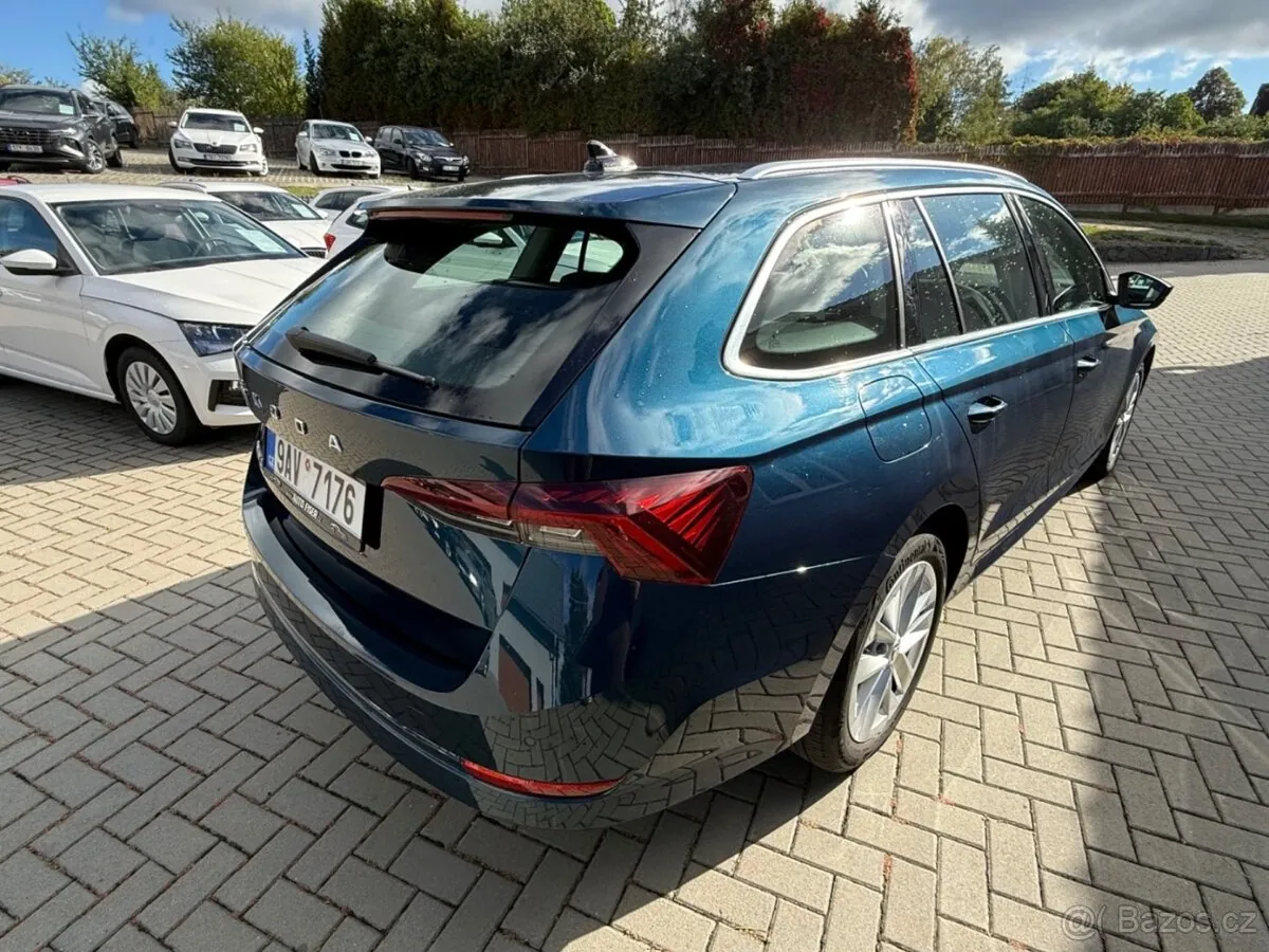 Skoda Octavia 2023 photo 4