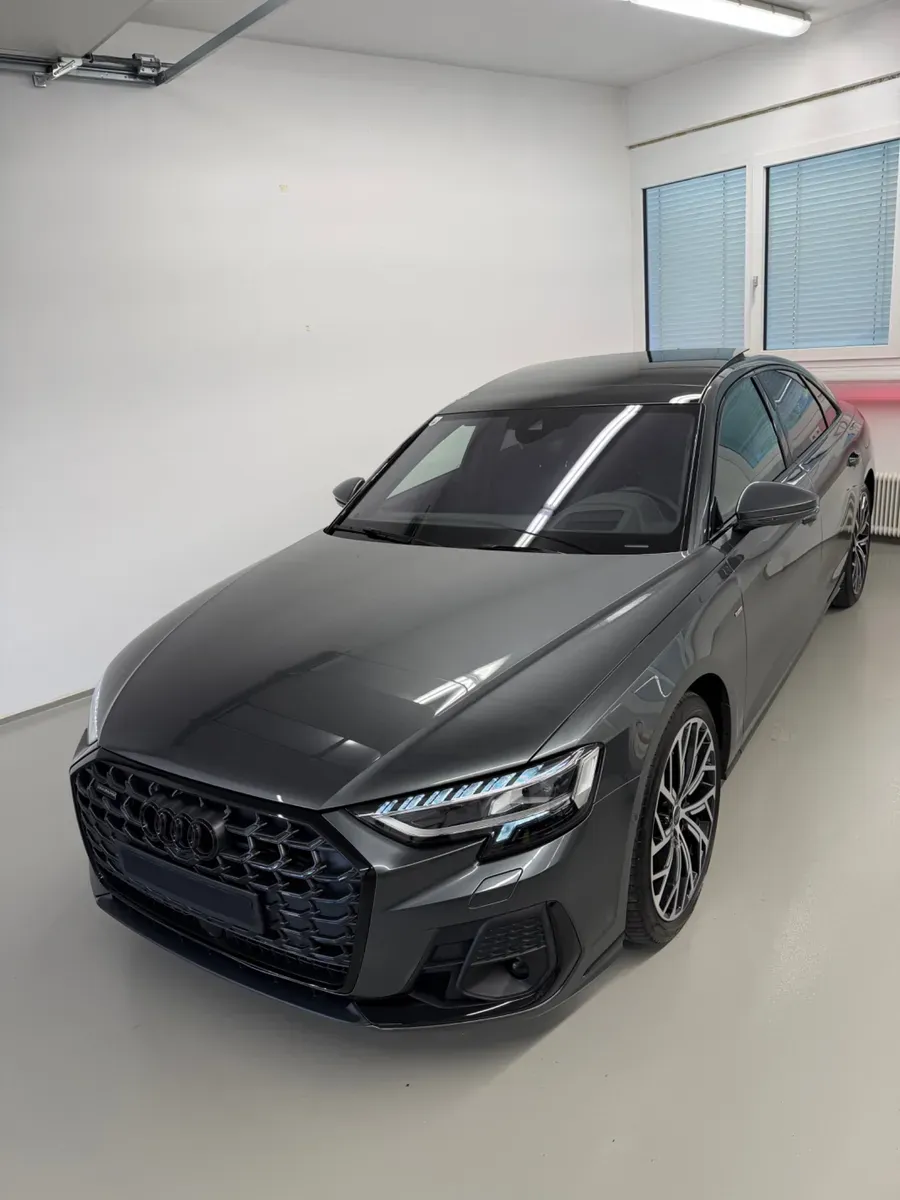 Audi A8 2024 photo 2