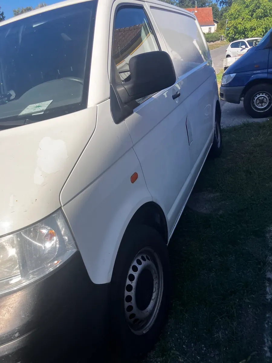 Volkswagen T5 2009 photo 3