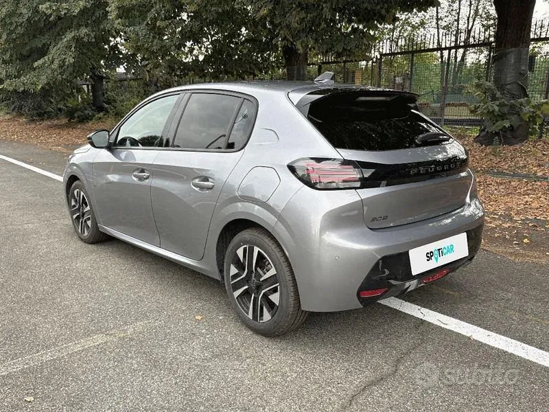 Peugeot 208 2025 photo 3